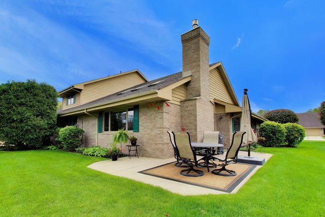 506 Doral Drive, Schererville, IN 46375