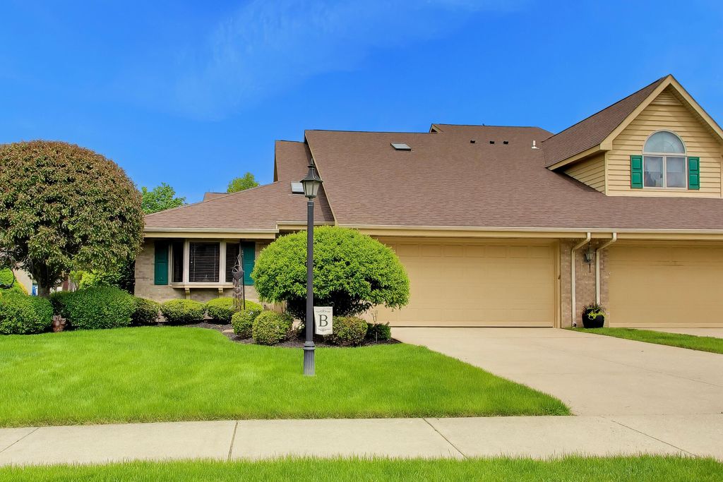506 Doral Drive, Schererville, IN 46375