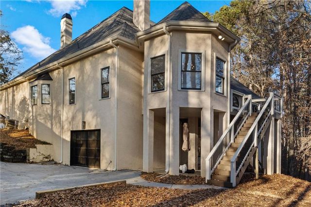 5425 Hoylake Court, Johns Creek, GA 30097