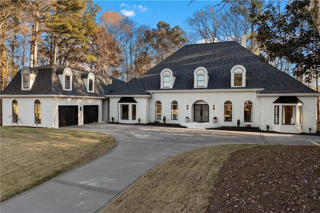 5425 Hoylake Court, Johns Creek, GA 30097