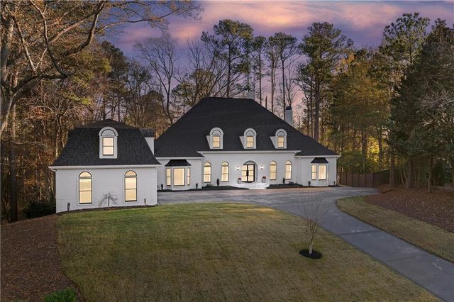 5425 Hoylake Court, Johns Creek, GA 30097