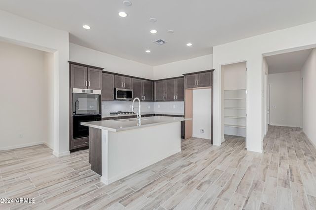 21048 E ARROYO VERDE Drive, Queen Creek, AZ 85142