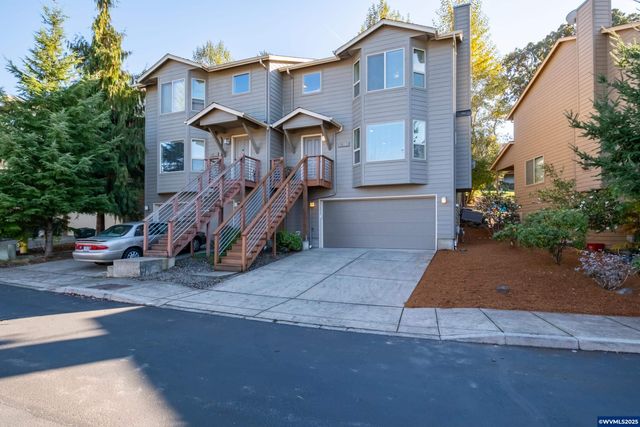 1274 Westbrook Dr NW, Salem, OR 97304