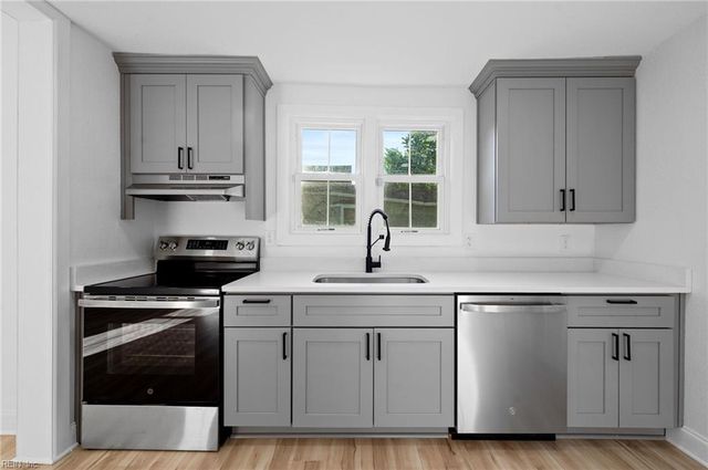 1502 Colon AVE, Norfolk, VA 23523