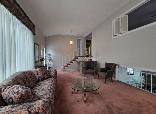 17 Rhode Island Avenue, Johnston, RI 02919