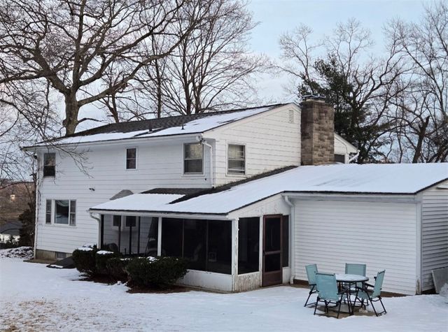 17 Rhode Island Avenue, Johnston, RI 02919