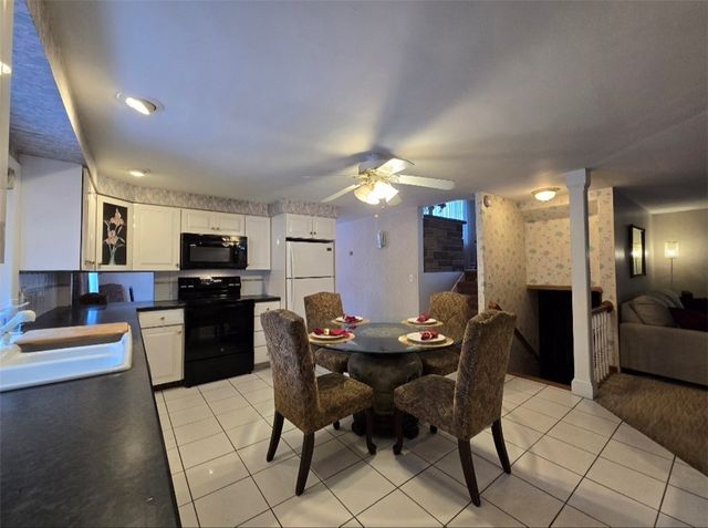 17 Rhode Island Avenue, Johnston, RI 02919