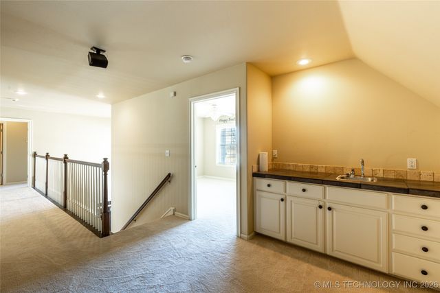 2325 W Lowry Road, Claremore, OK 74017