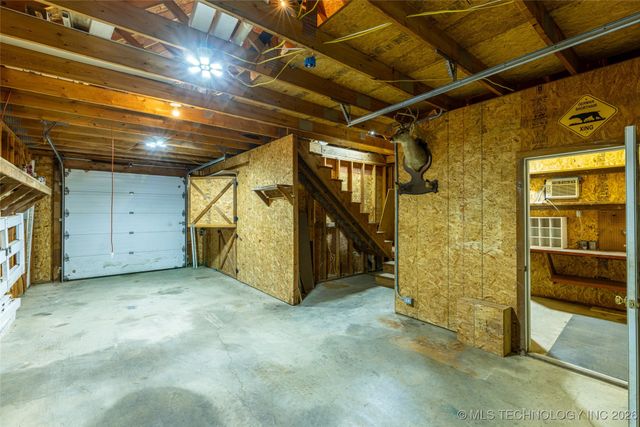 2325 W Lowry Road, Claremore, OK 74017