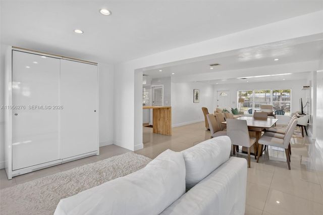 4441 NE 17th Ave, Oakland Park, FL 33334