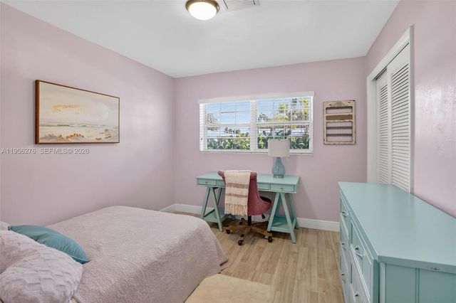 4441 NE 17th Ave, Oakland Park, FL 33334