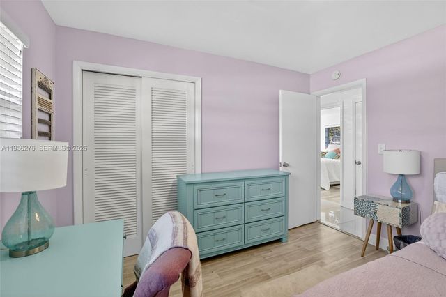 4441 NE 17th Ave, Oakland Park, FL 33334