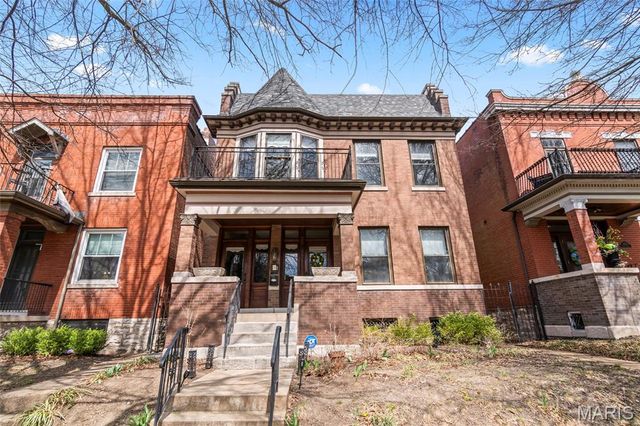 3877 Utah Place, St Louis, MO 63116