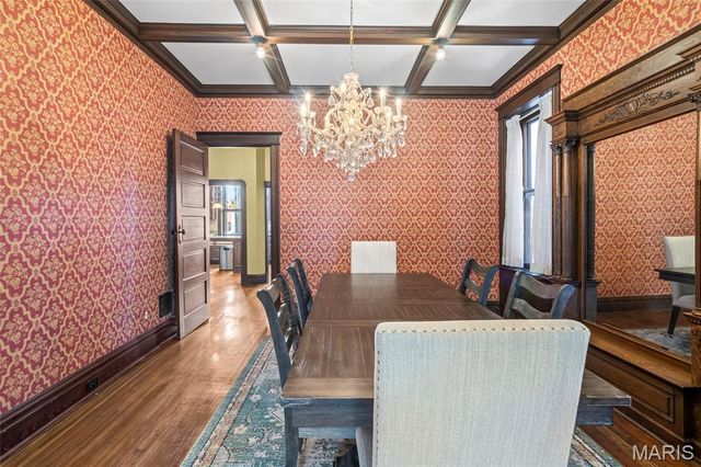 3877 Utah Place, St Louis, MO 63116