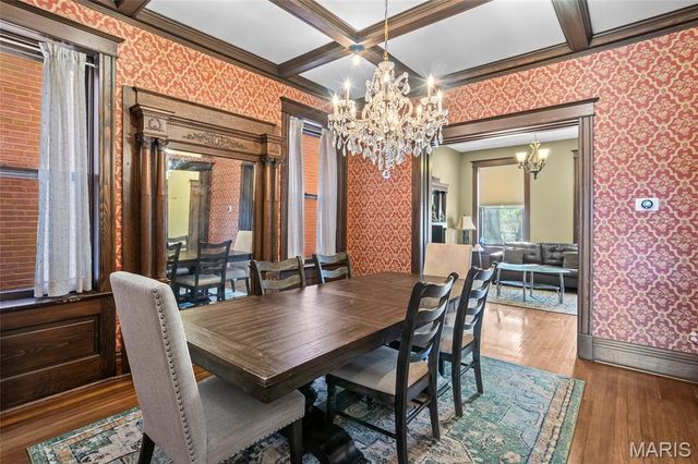 3877 Utah Place, St Louis, MO 63116