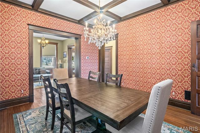 3877 Utah Place, St Louis, MO 63116