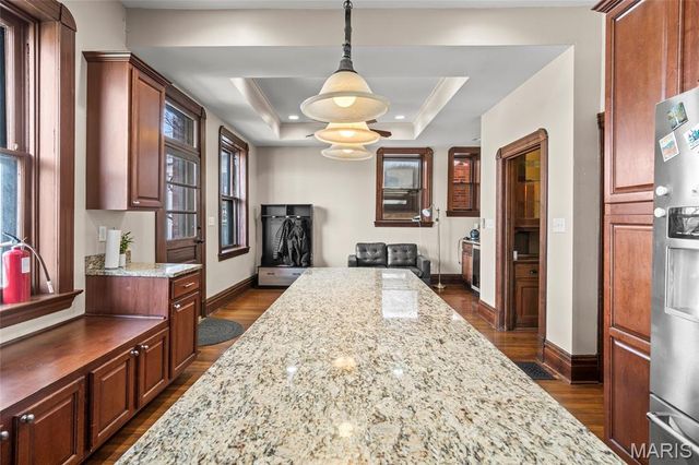 3877 Utah Place, St Louis, MO 63116