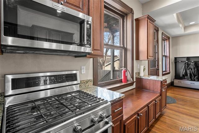 3877 Utah Place, St Louis, MO 63116