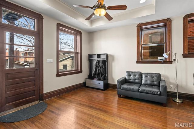 3877 Utah Place, St Louis, MO 63116