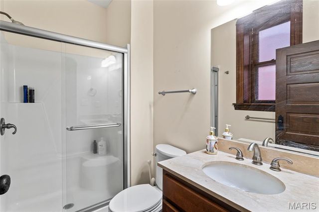 3877 Utah Place, St Louis, MO 63116