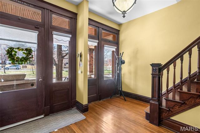 3877 Utah Place, St Louis, MO 63116