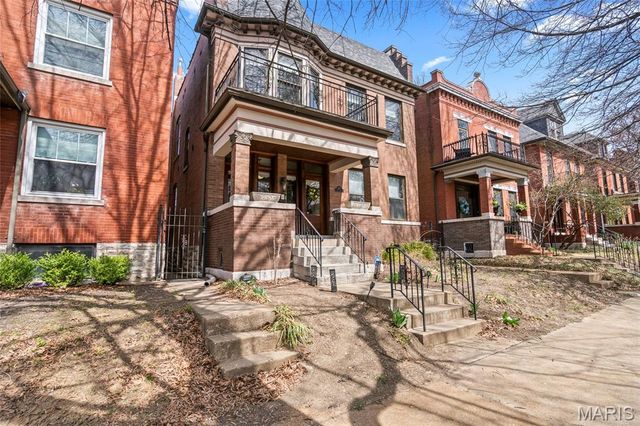 3877 Utah Place, St Louis, MO 63116