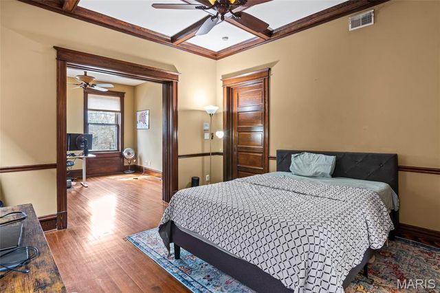 3877 Utah Place, St Louis, MO 63116