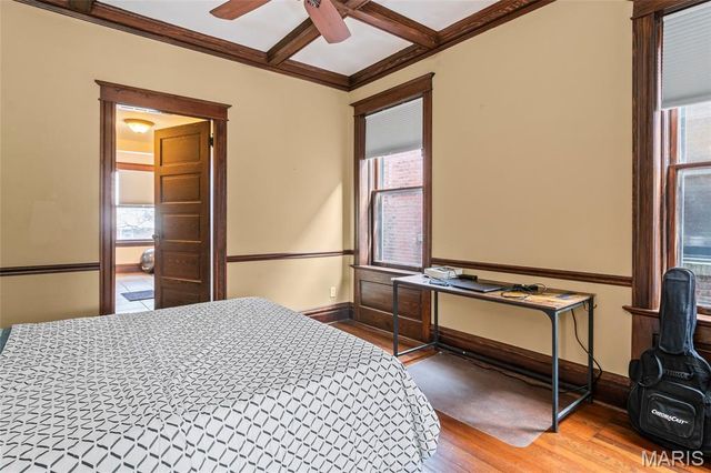 3877 Utah Place, St Louis, MO 63116