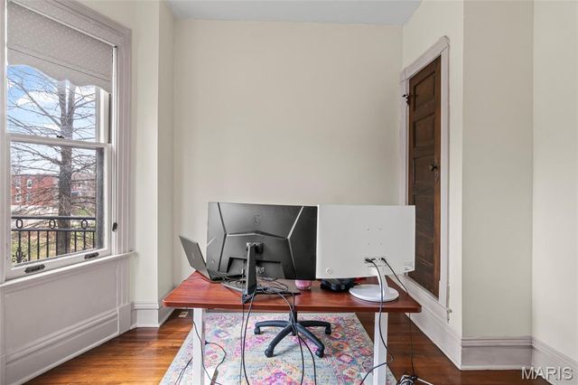 3877 Utah Place, St Louis, MO 63116