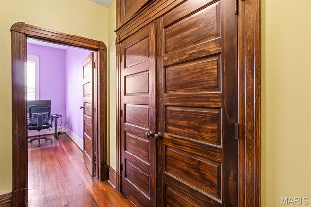 3877 Utah Place, St Louis, MO 63116