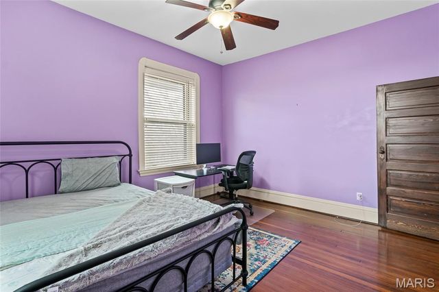 3877 Utah Place, St Louis, MO 63116