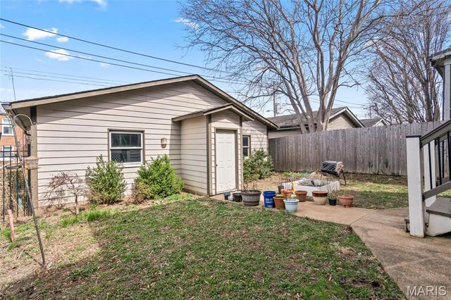 3877 Utah Place, St Louis, MO 63116