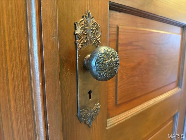 3877 Utah Place, St Louis, MO 63116