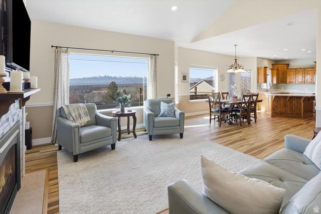 9483 N AVANYU DR, Cedar Hills, UT 84062