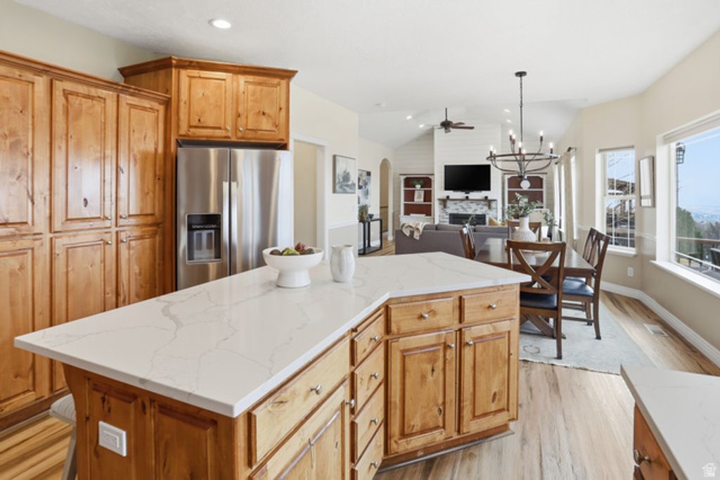 Image 12 of property listing at 9483 N AVANYU DR, Cedar Hills, UT 84062