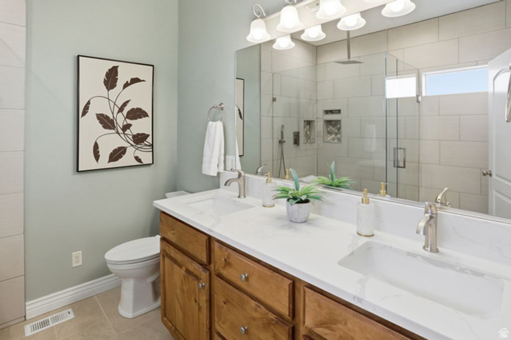 Image 19 of property listing at 9483 N AVANYU DR, Cedar Hills, UT 84062