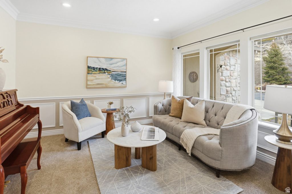 Image 3 of property listing at 9483 N AVANYU DR, Cedar Hills, UT 84062