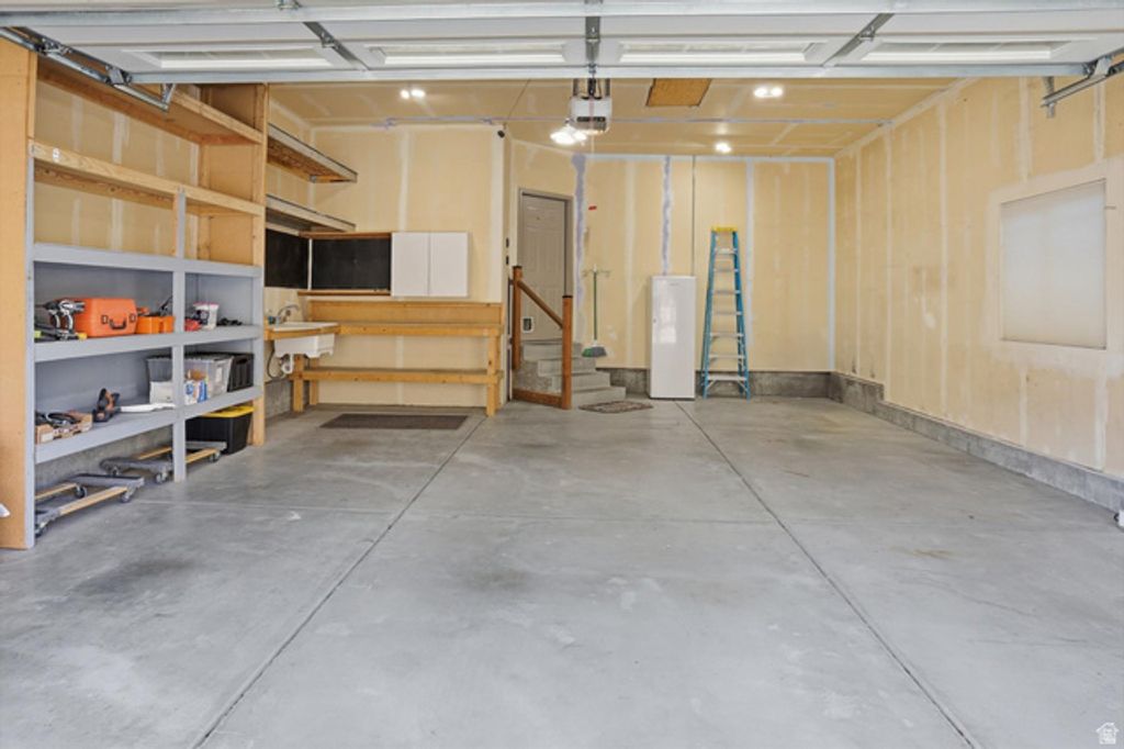 Image 29 of property listing at 9483 N AVANYU DR, Cedar Hills, UT 84062
