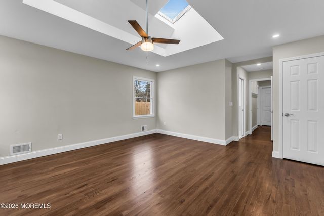 210 Keller Street, Bayville, NJ 08721