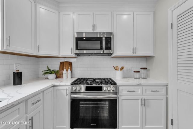 210 Keller Street, Bayville, NJ 08721