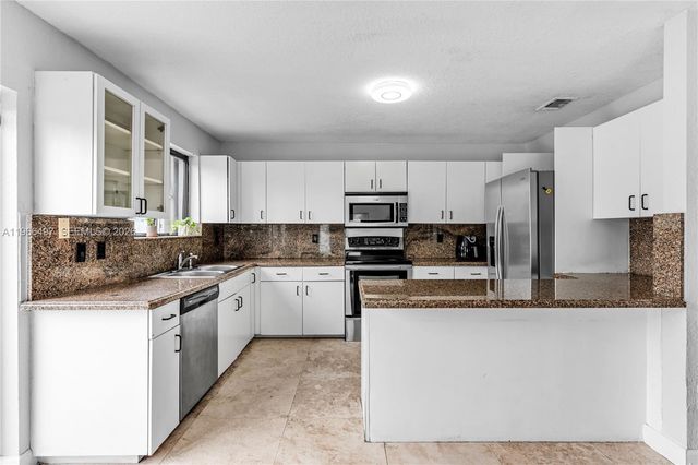 14011 SW 156th Ter, Miami, FL 33177