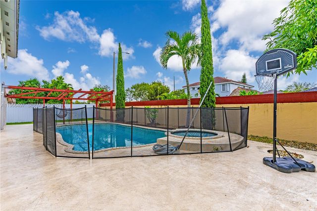 14011 SW 156th Ter, Miami, FL 33177