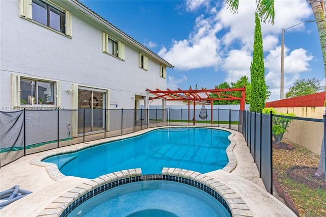 14011 SW 156th Ter, Miami, FL 33177