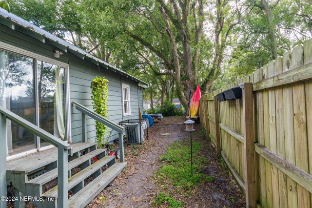 2354 JAYSON Avenue, Jacksonville, FL 32208