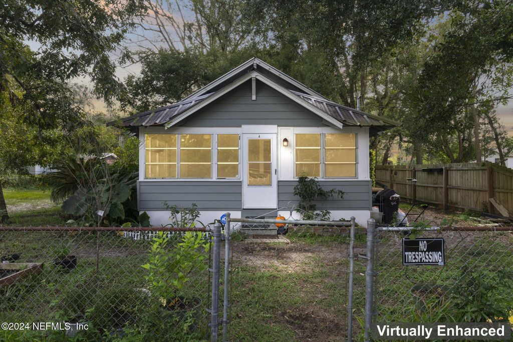 2354 JAYSON Avenue, Jacksonville, FL 32208