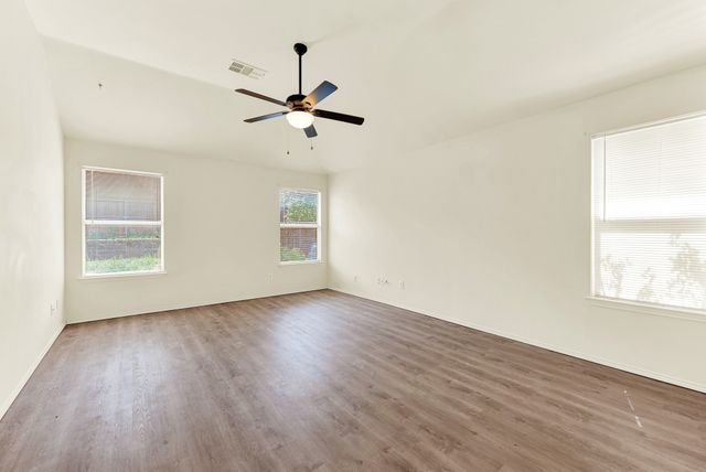 9005 Warren Drive, Mckinney, TX 75071