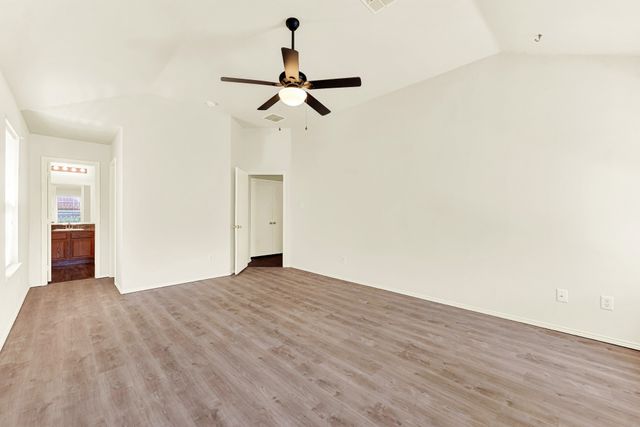 9005 Warren Drive, Mckinney, TX 75071