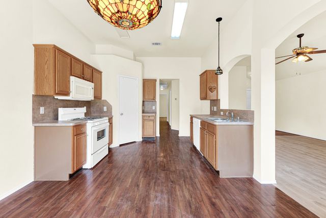 9005 Warren Drive, Mckinney, TX 75071