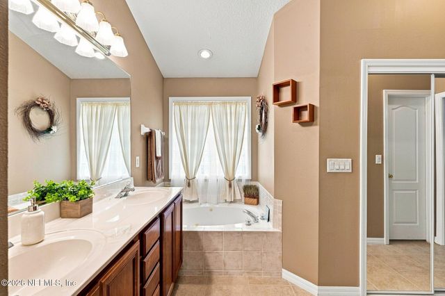 11658 MARSH ELDER Drive, Jacksonville, FL 32226
