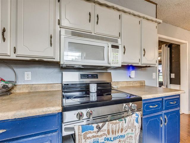 2804 Villa Drive, El Reno, OK 73036